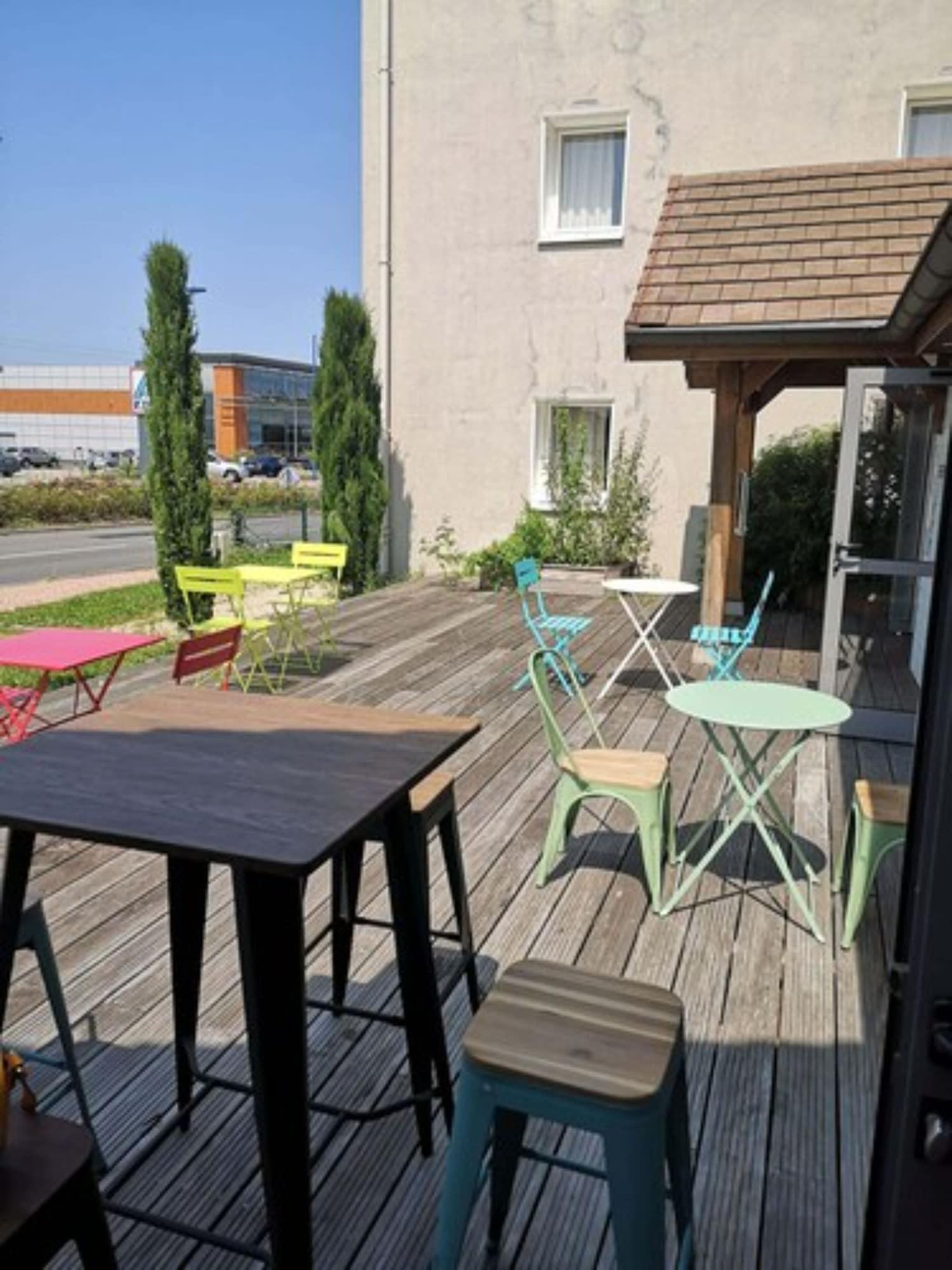 Le Konine - Hotel & Bar & Restaurant Montceau-les-Mines Buitenkant foto