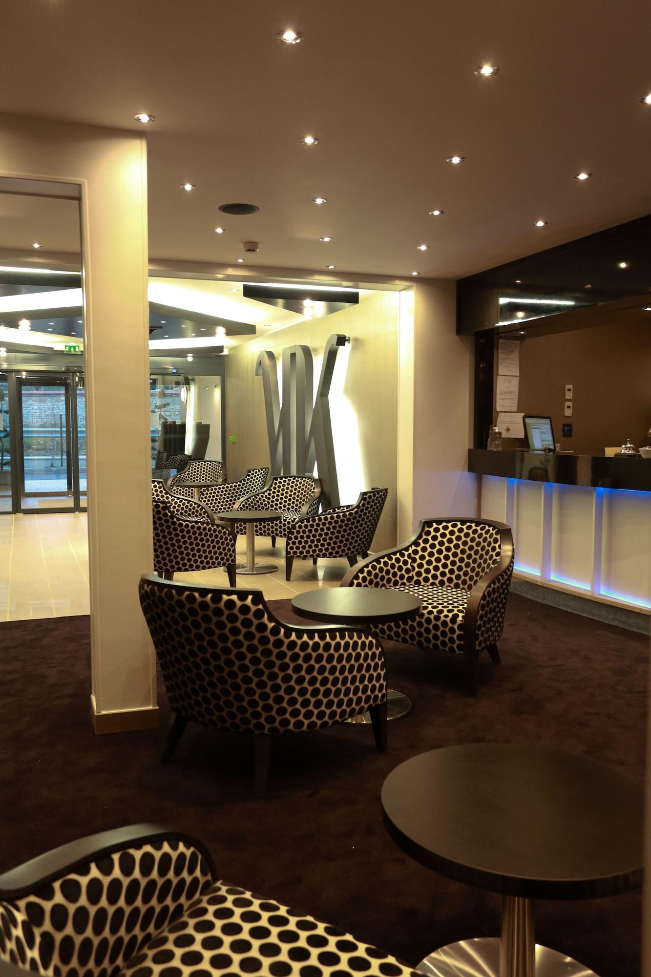 Le Konine - Hotel & Bar & Restaurant Montceau-les-Mines Buitenkant foto
